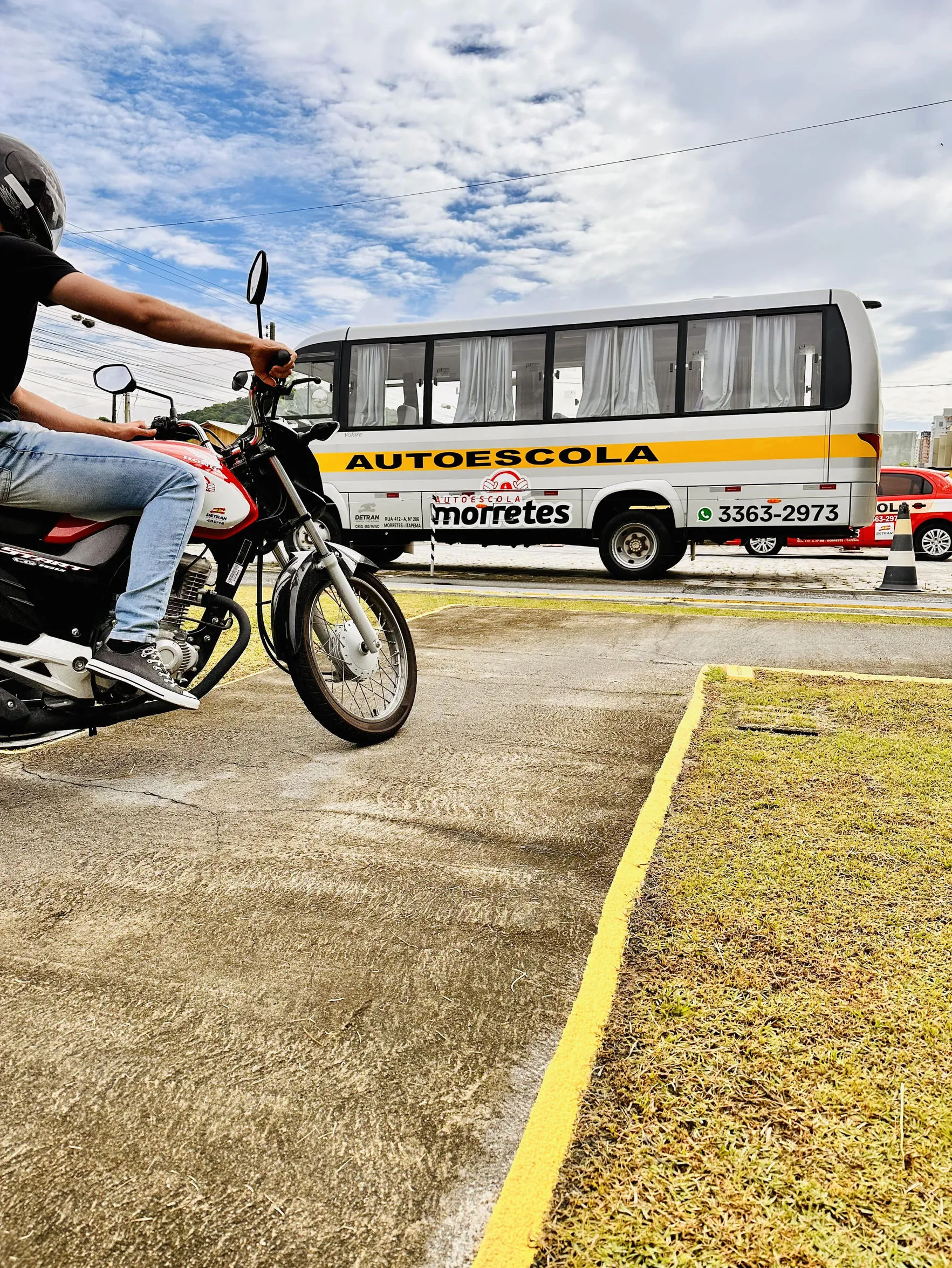 639072_34404a9f6e4f4470a77372944993b2aa_mv2